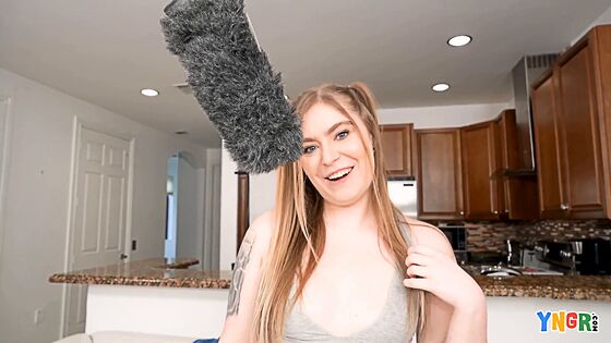 reality hot big belly ssbbw gets her pussy pounded part 1
